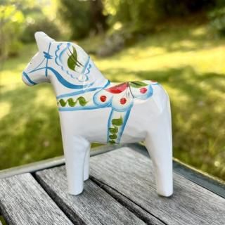 【一点もの北欧オブジェ】幸せを呼ぶ馬 ダーラヘスト／ダーラナホース「ハンドペイント」10cm【白色GR2409-WH003】by Grannas