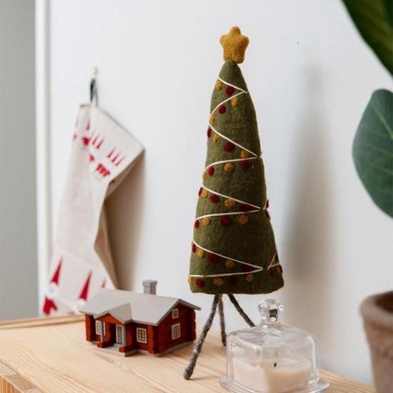 羊毛フェルト 犬 クリスマス ツリー 置物 羊毛フェルト 犬 クリスマス