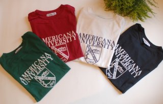 Americana（アメリカーナ）丸胴コンパクトカレッジプリントTシャツ