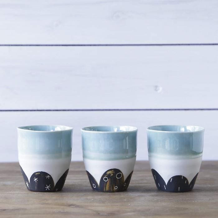 やちむんヤッチとムーン陶器クリーム色ケーキスタンド フラワーカップ