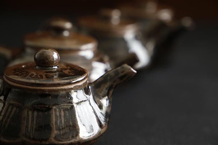 ✴️大幅値下げ✴️【中西申幸】鳥遊戯画急須と湯呑み茶碗チュンチュン3個セット 中国茶急須おちょこ2個セット（D） - Craft・Gift ヤッチと