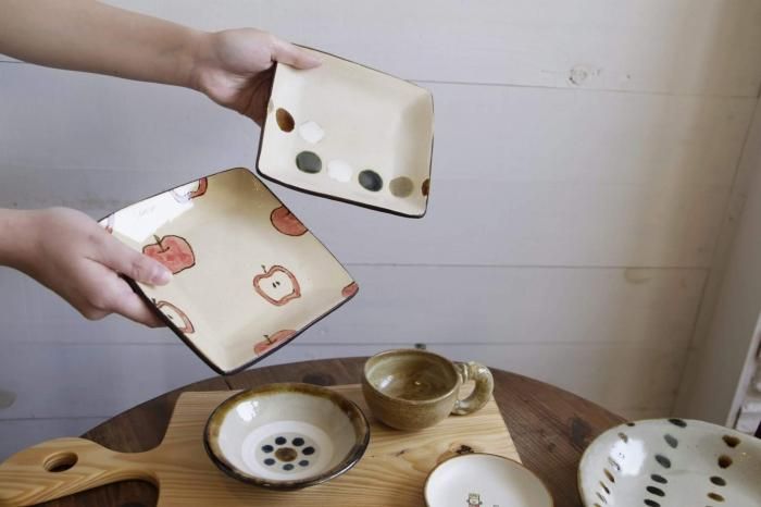 りんご角皿 - Craft・Gift ヤッチとムーン オンラインショップ