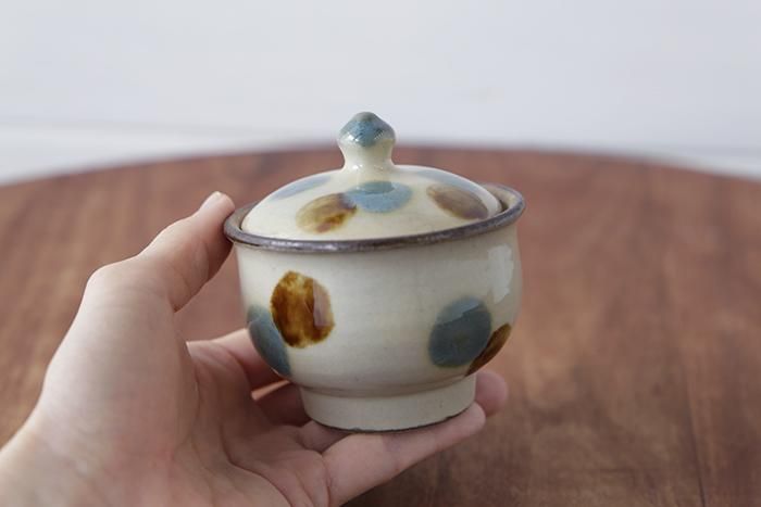 No.102　新品　やちむん　蓋物　タラフー やちむんタラフ | 沖縄の陶器 - 育陶園 やちむんの窯元｜沖縄の