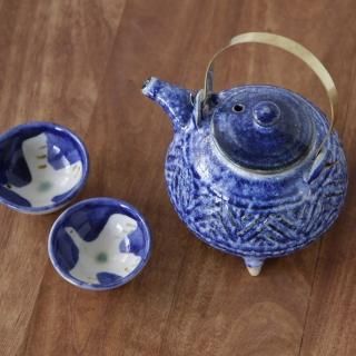 沖縄 やちむん ヤッチとムーン 作家 小鳥取手ドット柄 蓋物
