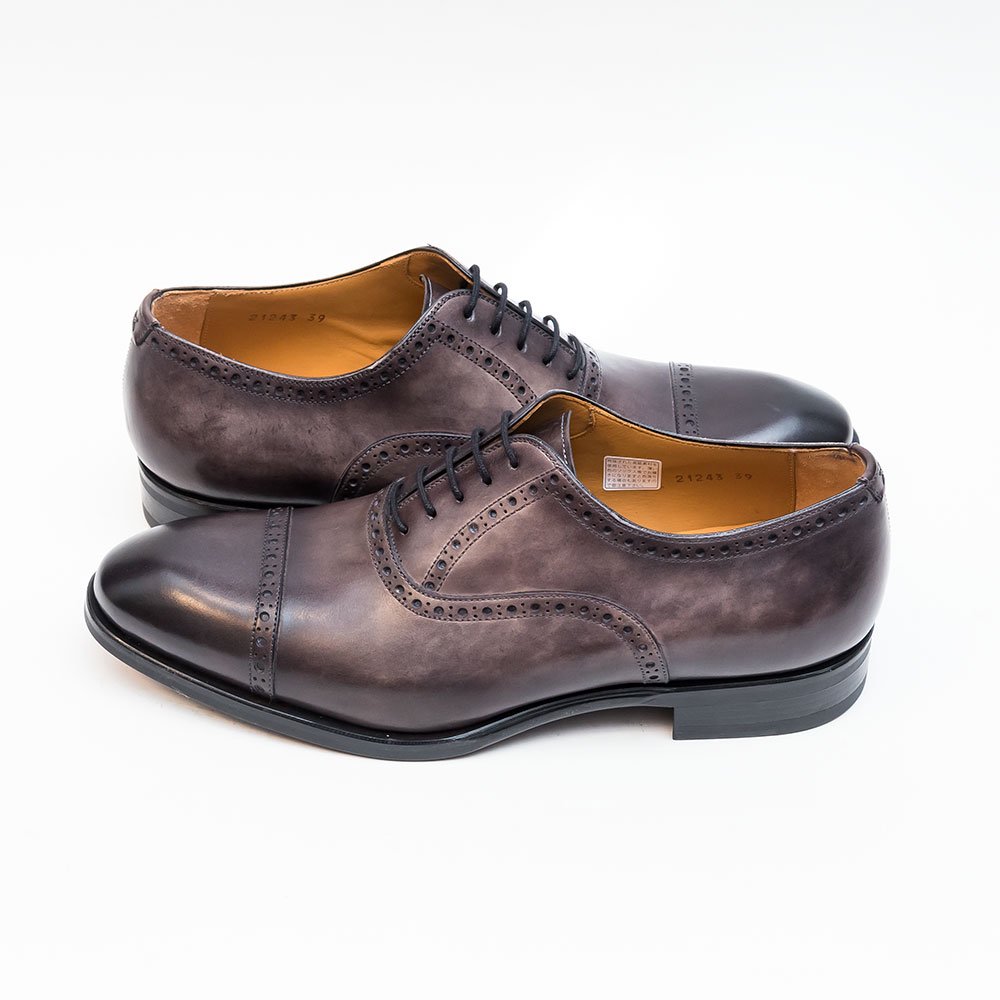 マグナーニ セミブローグ アンティーク仕上げ サイズ   中古革靴