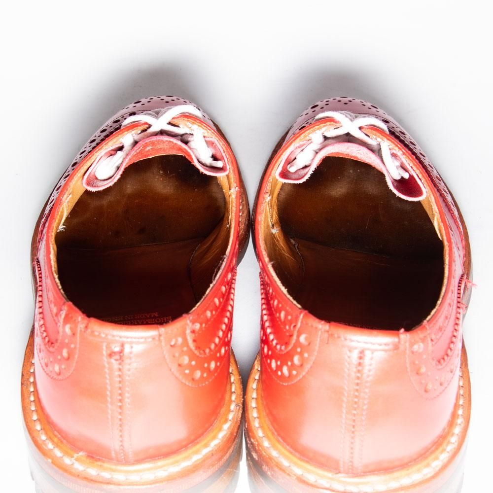 トリッカーズ M5633C バートン(BOURTON)ウィングチップ レッド