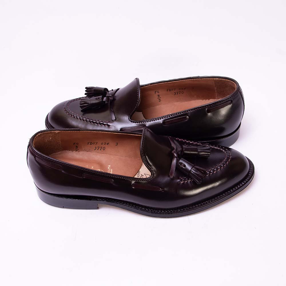ヒ*ロ様 オールデンタッセルローファー 6.5 コードバン　シューツリー付き　A オールデン 3770 タッセルローファー コードバン ダーク