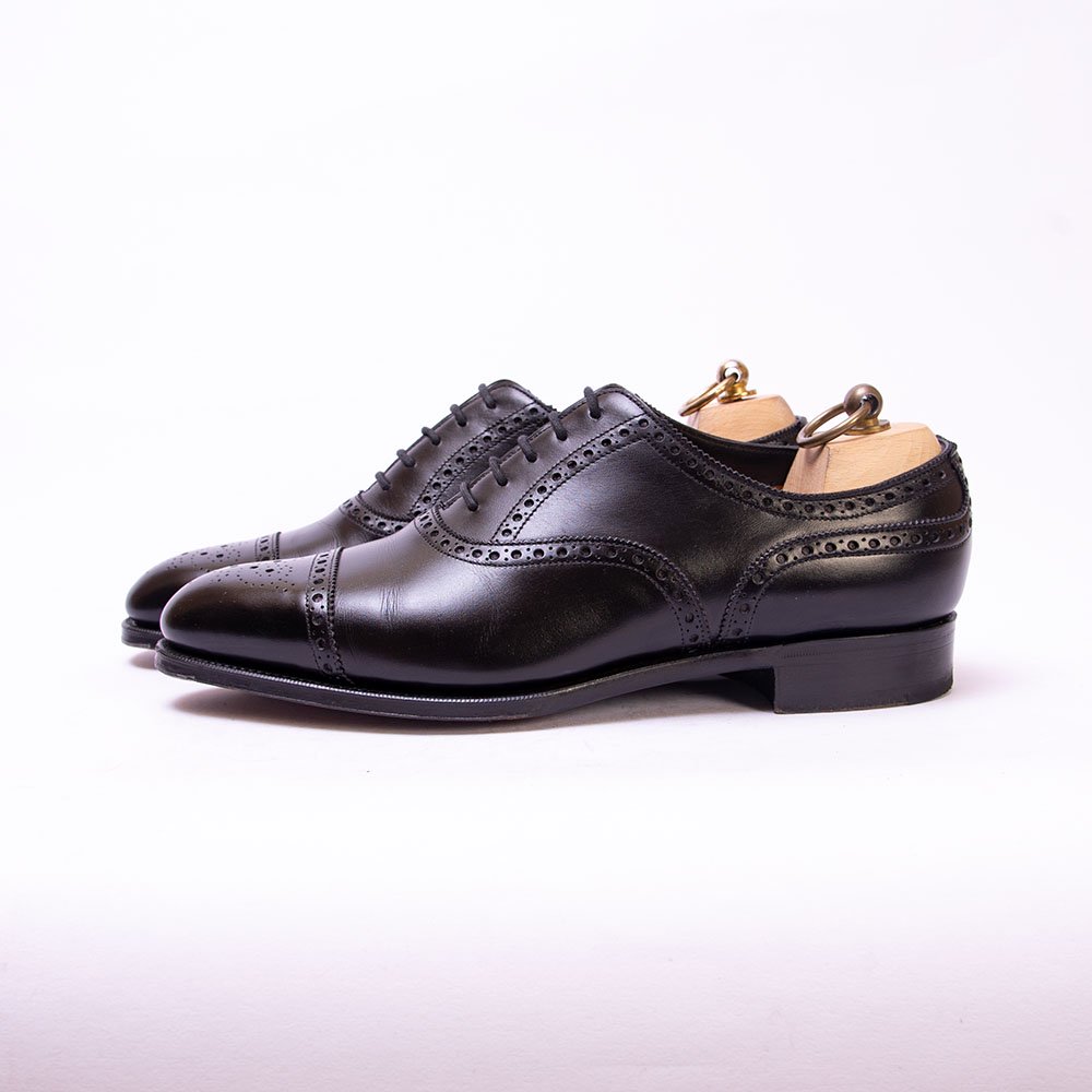 エドワードグリーン CADOGAN(カドガン)内羽根セミブローグ ブラック サイズ7E - 中古革靴販売|革靴の通販ラスタイルシューズショップ