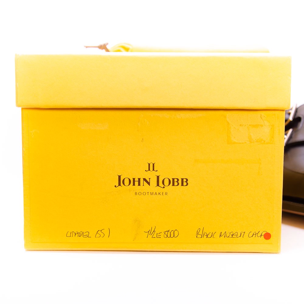 JOHNLOBB LUFFIELD 7E 8000 ミュージアムカーフ　黄箱まず足の実寸は26cmです