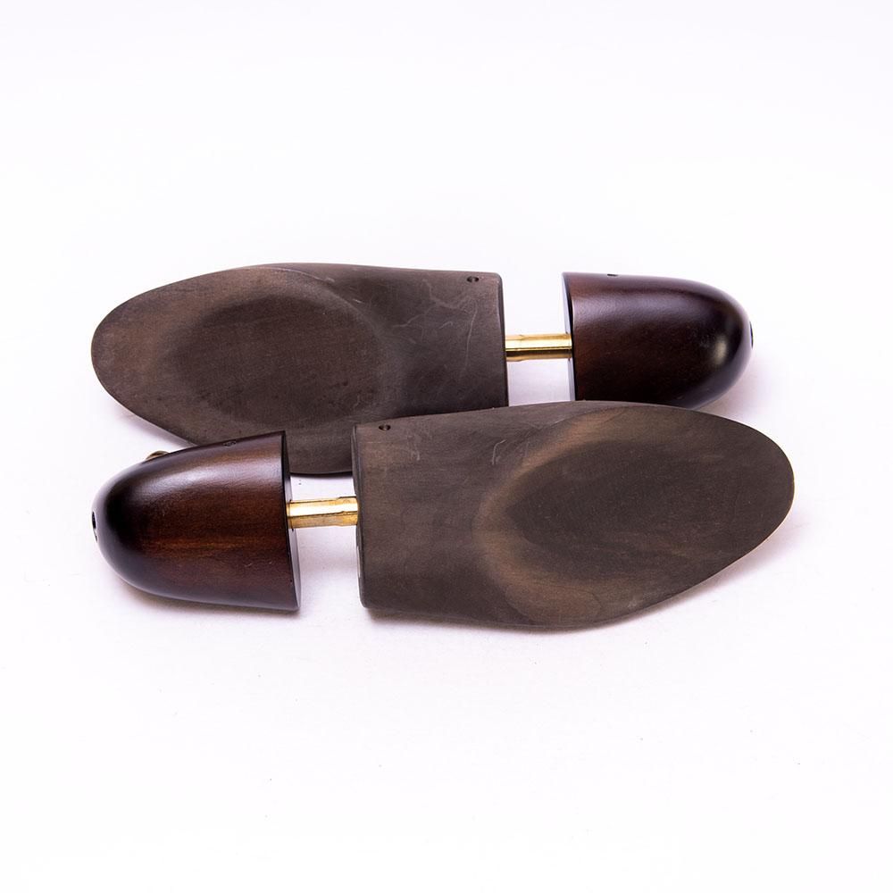 シューケア | GENUINE SHOETREE / 純正シューツリー - Tricker's