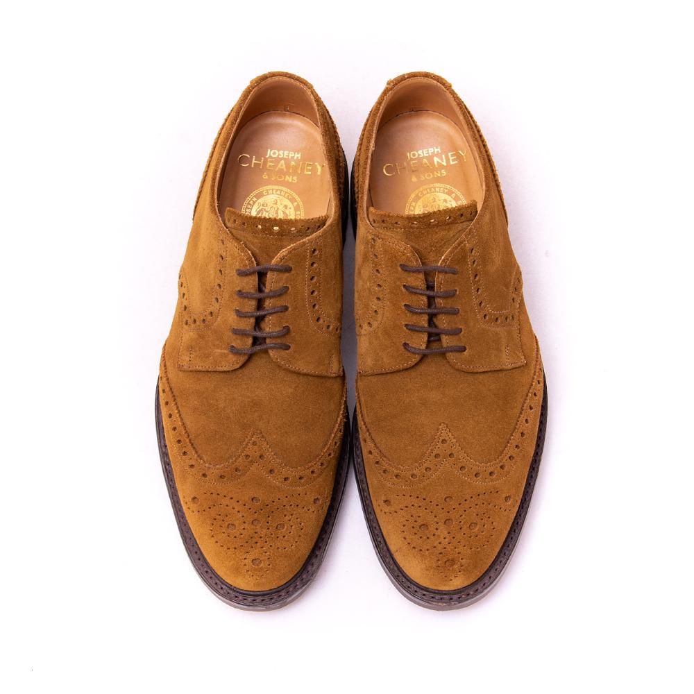 ブラウン スエード ウィングチップ 靴 オーダーシューズの仕上がり（ブラウンスエード・ウィングチップ