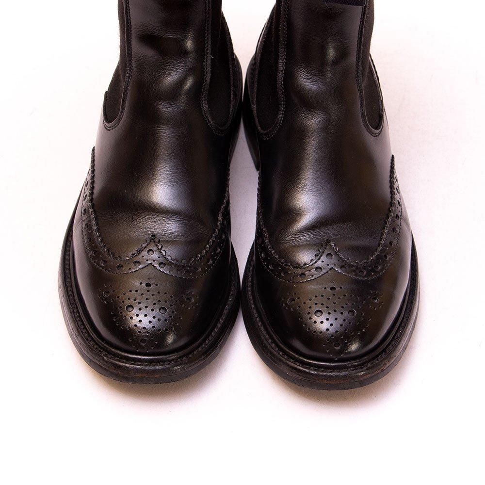 【ほぼ新品】◾️トリッカーズ◾️サイドゴアブーツ◾️シルビア◾️ウイングチップ◾️ブラック ほぼ新品】◾️トリッカーズ◾️サイドゴアブーツ◾️シルビア