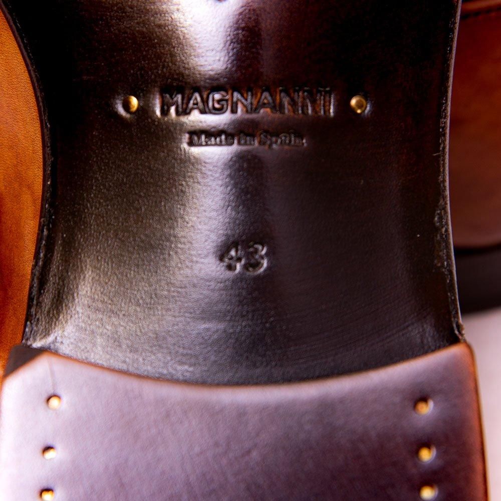 マグナーニ　セレクション　レザー　タッセル　ローファー　美品 マグナーニ タッセルローファー ブラウン シャドーステッチ