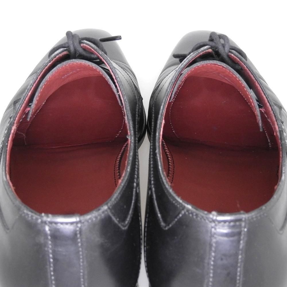 マグナーニ プレーントゥ Vフロント 3アイレット ブラック