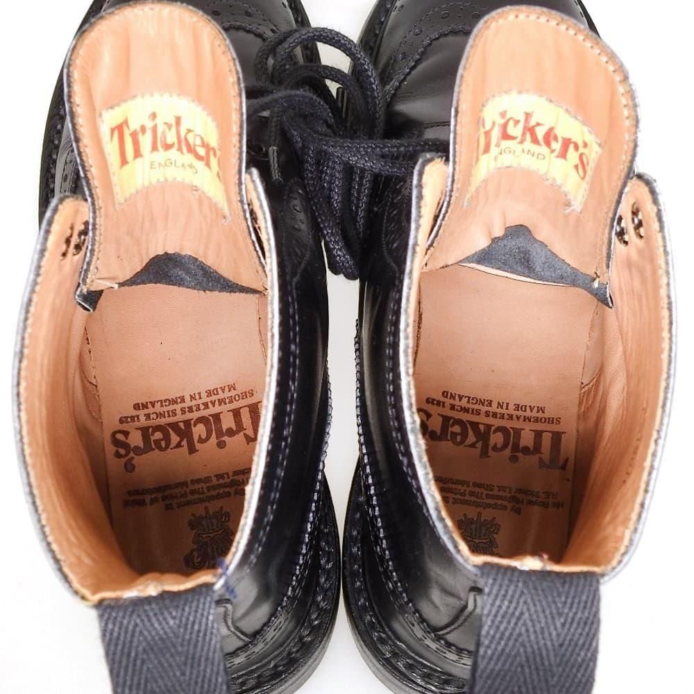 【美品】◾️トリッカーズ◾️カントリーブーツ◾️ウイングチップ◾️メダリオン◾️シューズ袋 Tricker's(トリッカーズ) ウイングチップブーツ COUNTRY BOOTS