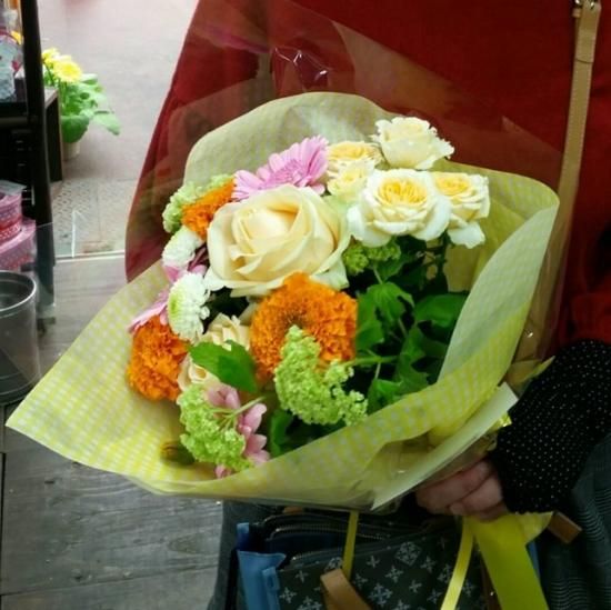 色が選べる3000円おまかせ花束（ラウンドブーケ） - 【姫路市