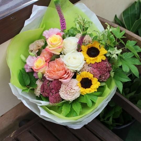 色が選べる4000円おまかせ花束（ラウンドブーケ） - 【姫路市・花屋