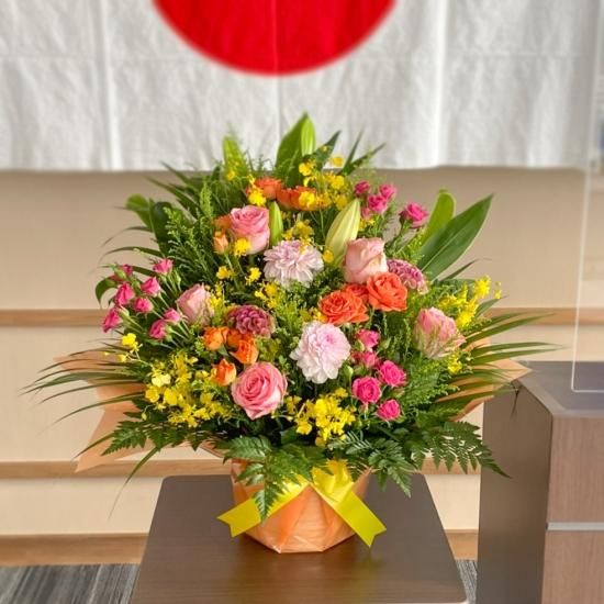 色が選べる8000円おまかせアレンジメント 姫路市 花屋 飯塚生花店 Iihana総合ネット注文サイト 胡蝶蘭 スタンド花 花ギフト 御祝いアレンジ花束 プリザ ドライフラワー ブライダル お供え花