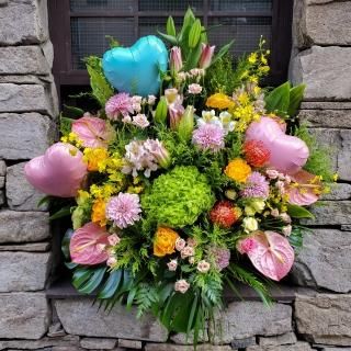 【飯塚生花】10000円ハートバルーン付き生花アレンジ