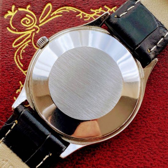 【新品仕上げ】オメガ デヴィル cal.1325 デイト クォーツ 腕時計 希少