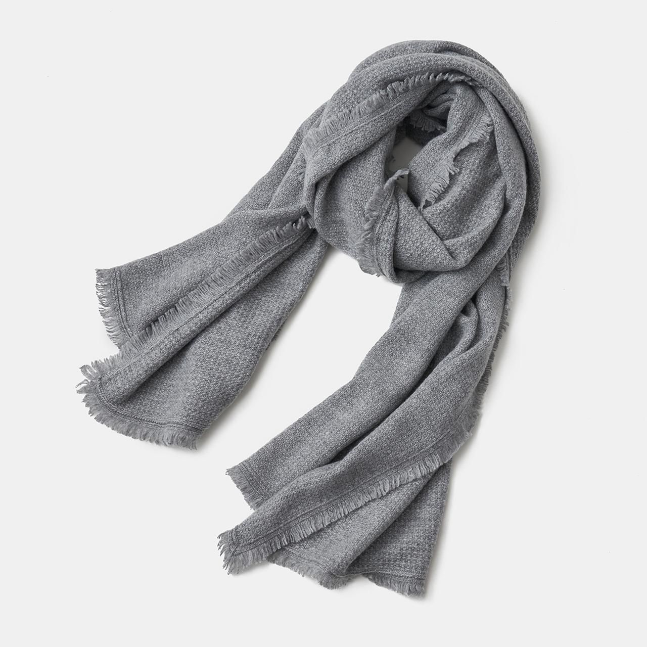 CASHMERE FRINGE STOLE<BR>MIX GRAY