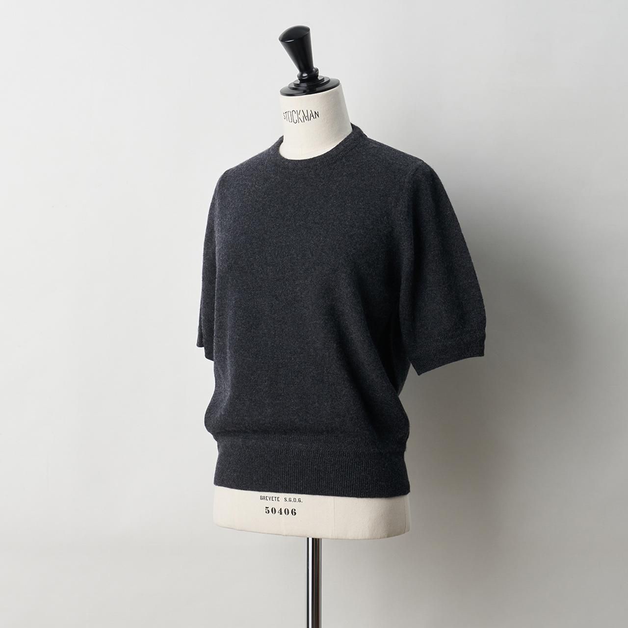 CASHMERE BASIC HALF SLEEVE TOPS<BR>CHARCOAL GREY