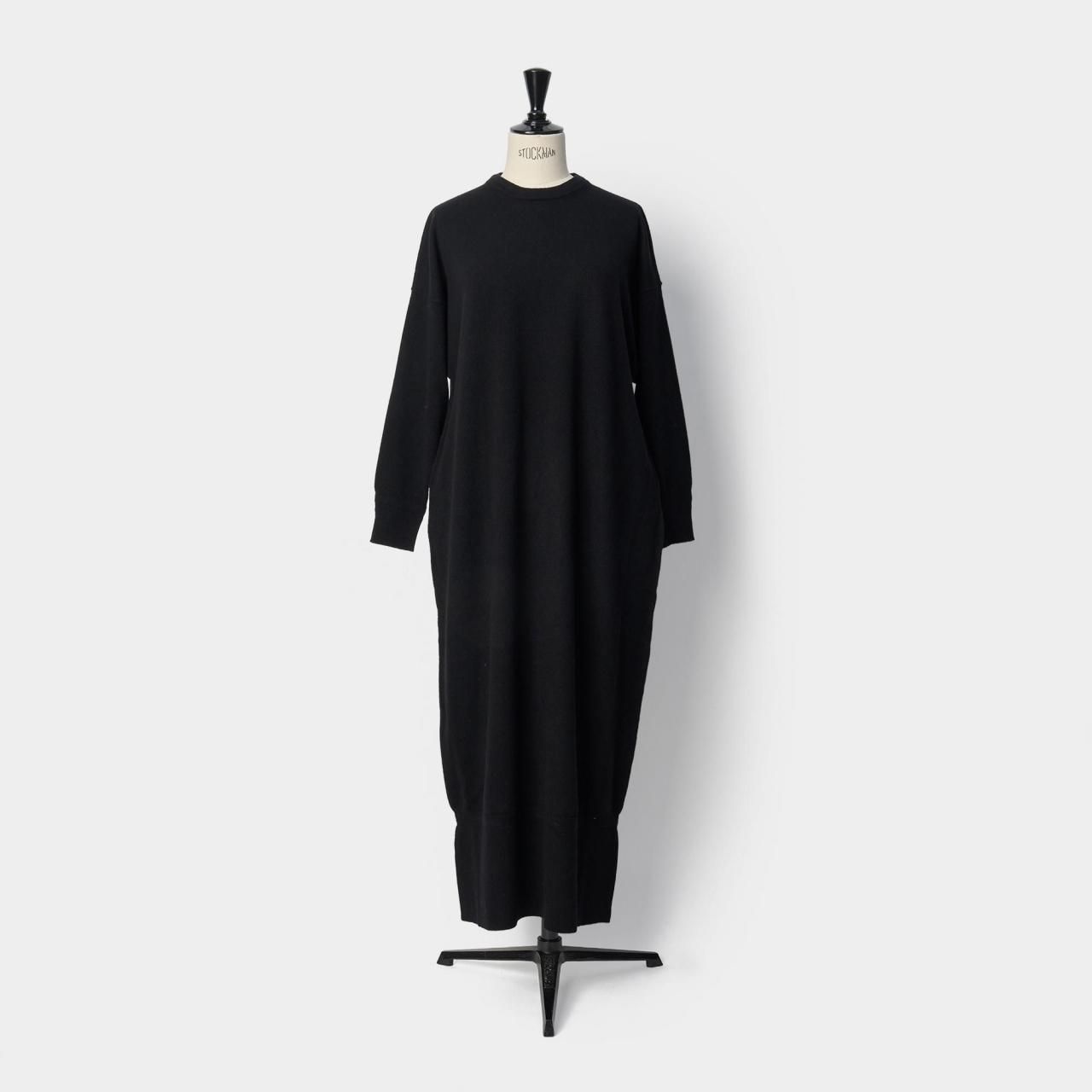 cashmere long one-piece<BR>black