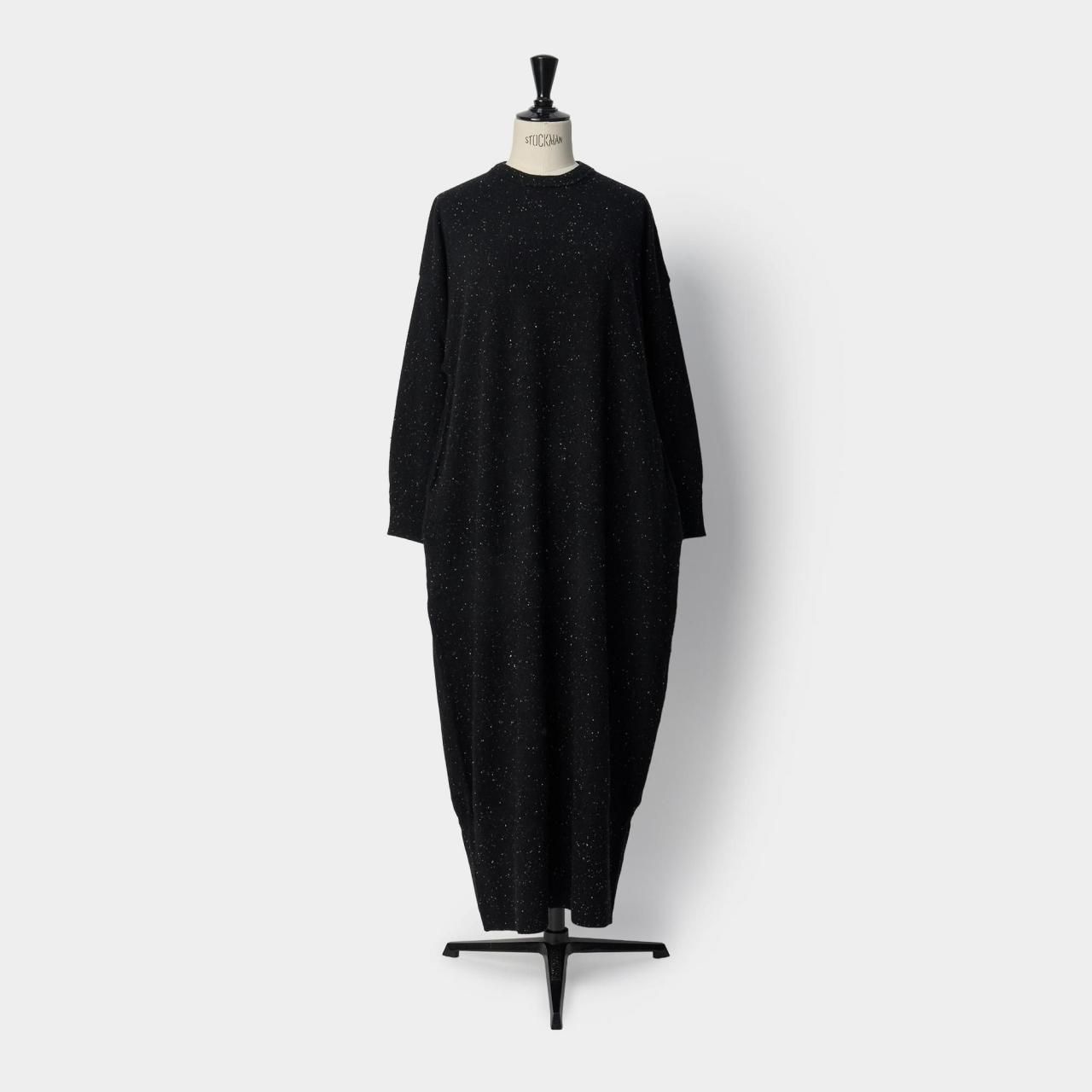 cashmere stardust long one-piece<BR>black
