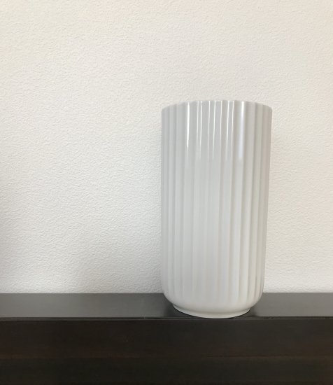 リュンビューポーセリン フラワーベース ホワイト / Lyngby Porcelain Vase White [15cm ]  北欧/デンマーク/磁器/花瓶 - 北欧雑貨のお店 Villikukka -ヴィリクッカ-