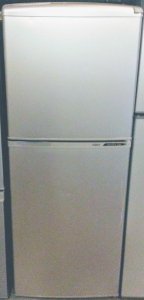 【2017年製】 AQUA アクア AQR-14E1(S) 冷蔵庫 [冷蔵庫（140L・右開き） アーバンシルバー]【中古】
