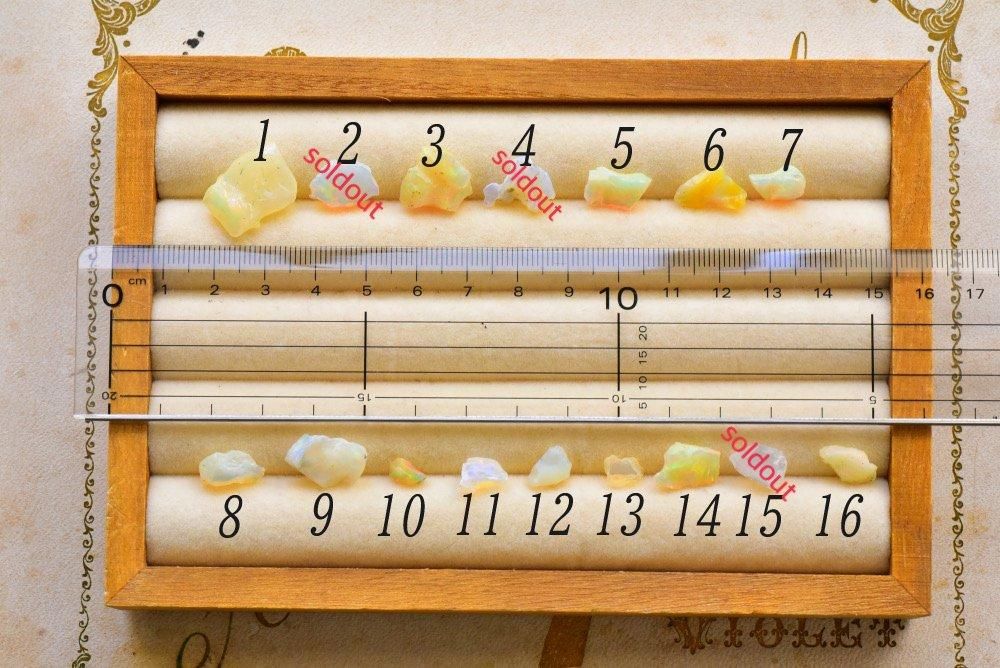 エチオピアウェロ産 オパール 鉱物標本 原石 エチオピアンオパール原石