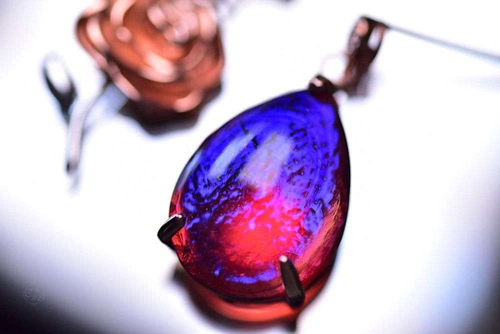 ドラゴンズブレス vintage glass アンティーク調 花のピアス