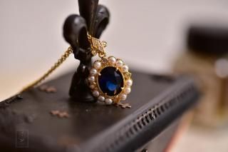 オーバル:ウランガラス|ゴールドカラー ネックレス(sterling silver)