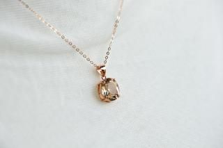 <img class='new_mark_img1' src='https://img.shop-pro.jp/img/new/icons11.gif' style='border:none;display:inline;margin:0px;padding:0px;width:auto;' />シルキー:ヴィンテージウランガラス |ネックレス(sterling silver)
