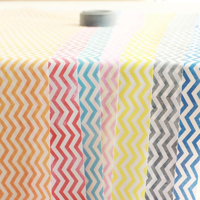 ギザギザ線（小・オレンジ）| nunocoto fabric