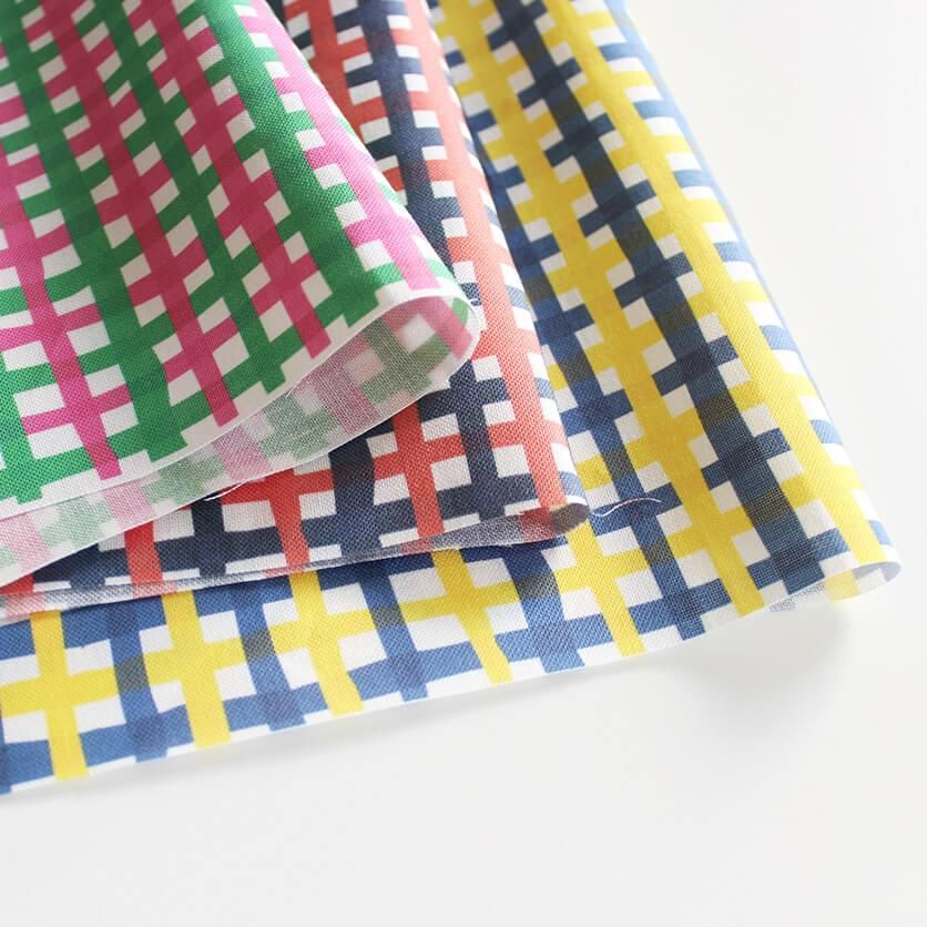 ゆらゆらチェック（イエロー×ブルー） - 生地と型紙の通販サイト