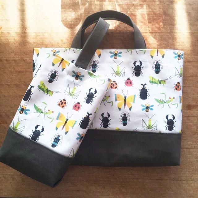 Happy Bugs（ホワイト）昆虫柄- 布・生地の通販サイト：nunocoto fabric