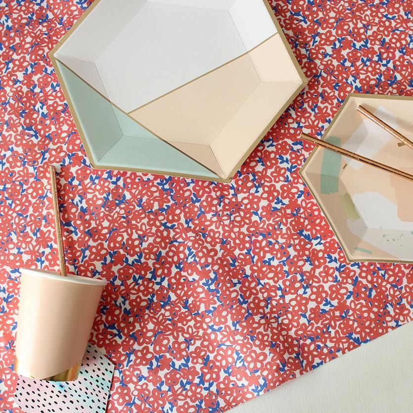 carnival flower mini（レッド） - 生地と型紙の通販サイト：nunocoto