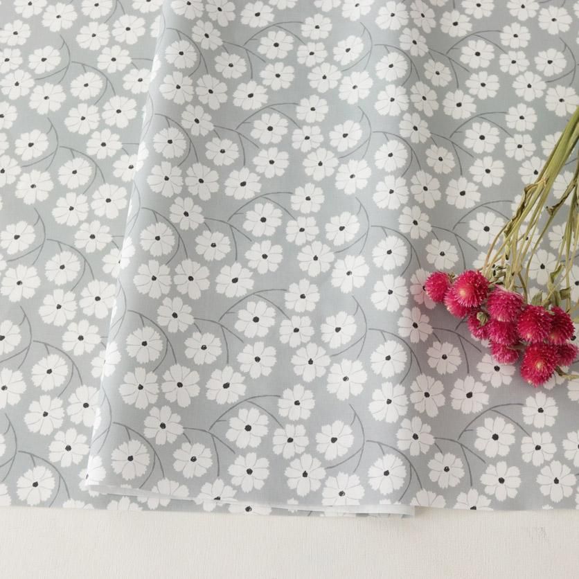 無邪気の花（グレー） - 生地と型紙の通販サイト：nunocoto fabric