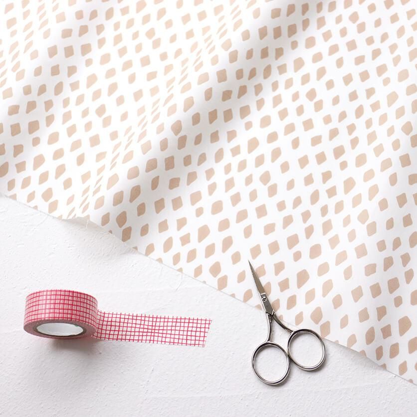 ダイヤドット（ベージュ） - 生地と型紙の通販サイト：nunocoto fabric