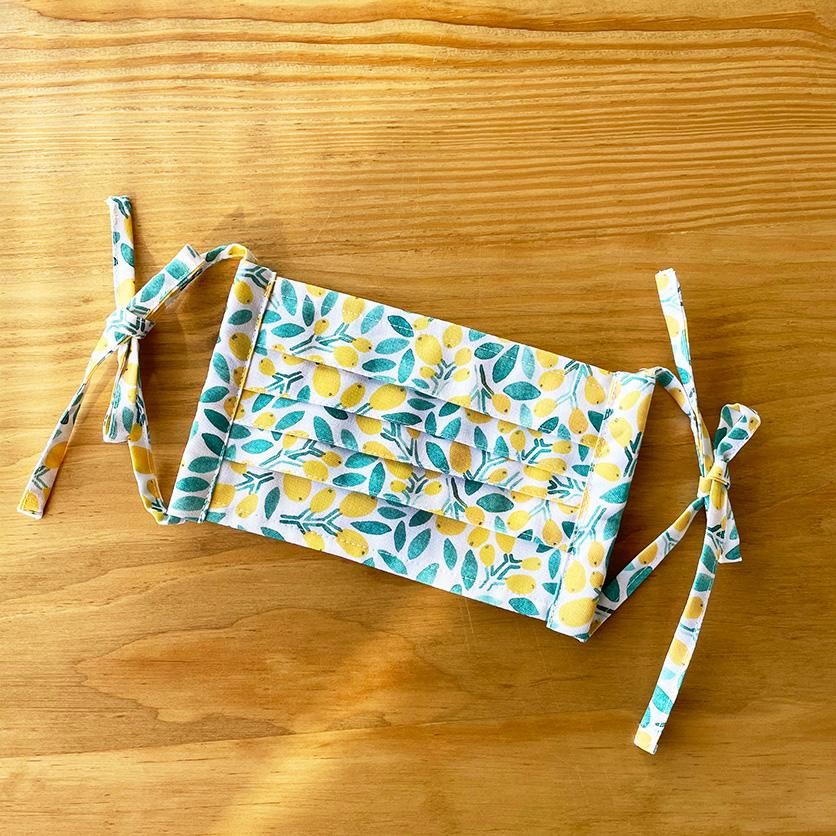 biwa（フレッシュイエロー）びわ・花柄- 布・生地の通販サイト