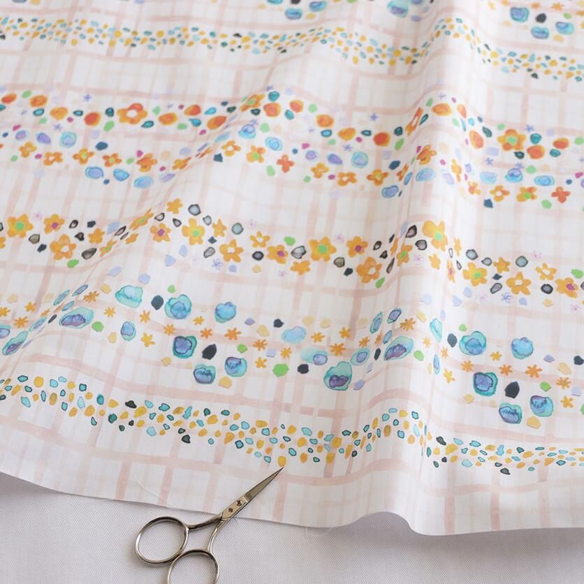 花とチェック（ホワイト） - 生地と型紙の通販サイト：nunocoto fabric