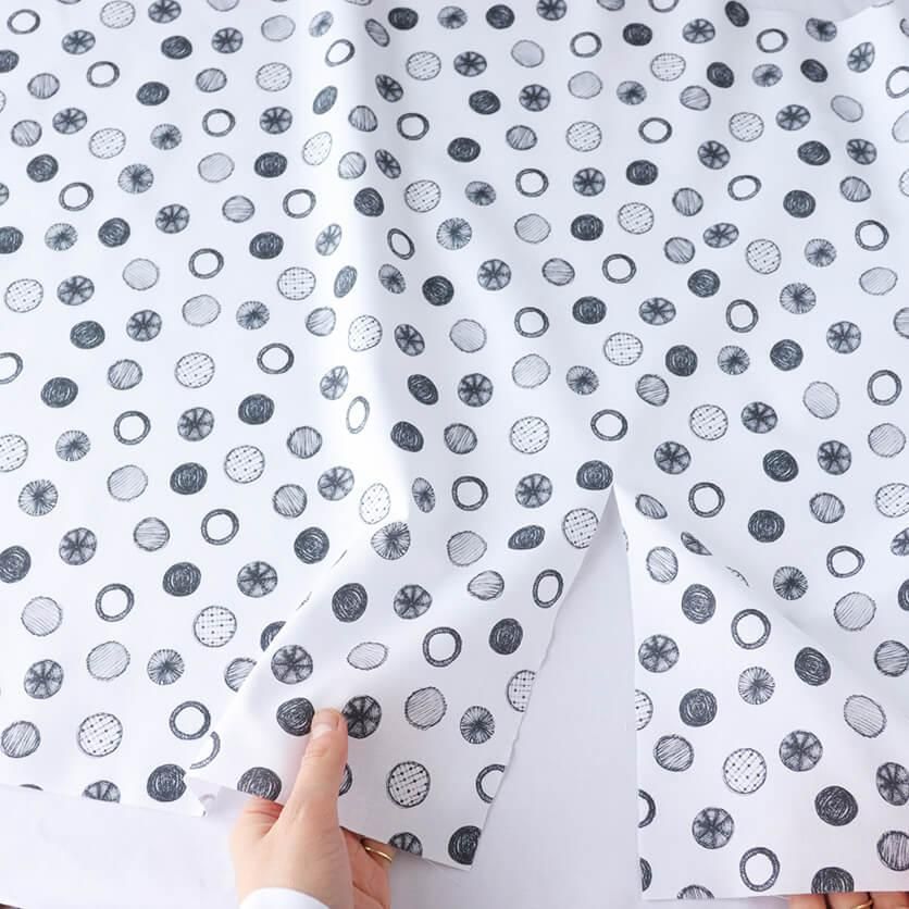 水玉(ホワイト) - 生地と型紙の通販サイト:nunocoto fabric 水玉(ホワイト) - 生地と型紙の通販サイト:nunocoto fabric