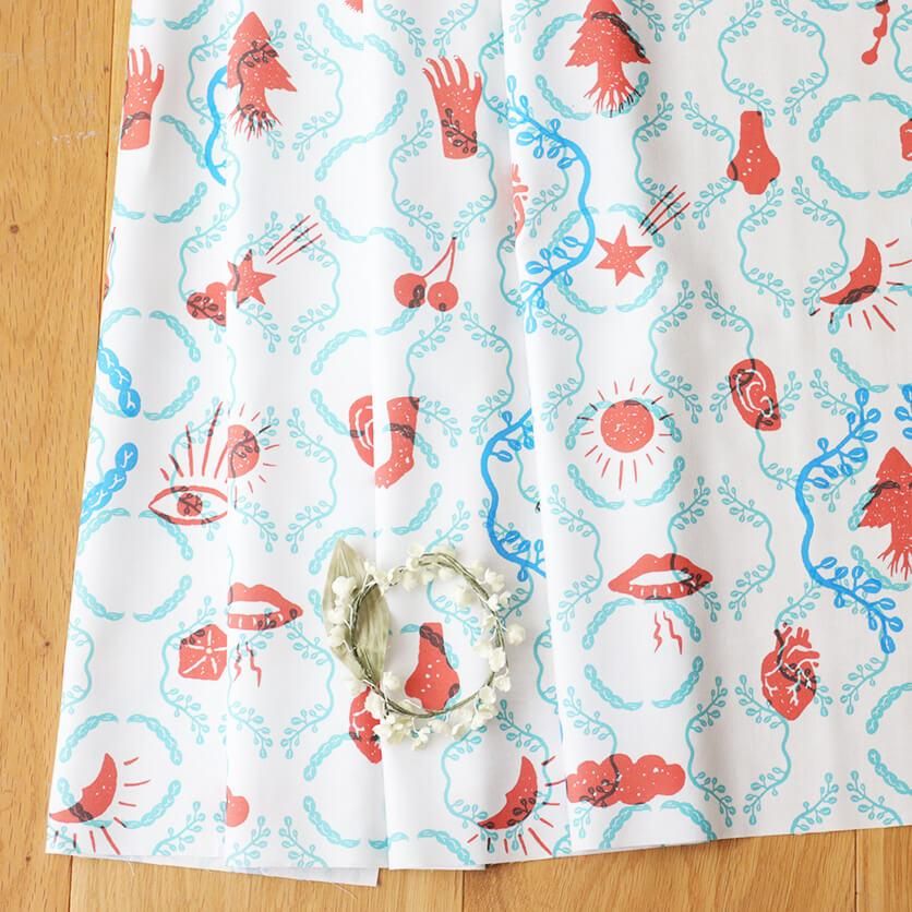 ハンドメイドY ourelia wall paper（レッド×ライトブルー） - 生地と型紙の通販サイト