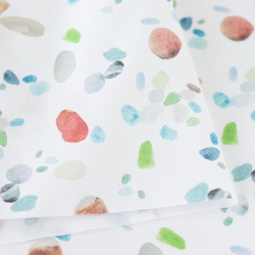stones -海の石- 自然柄- 布・生地の通販サイト：nunocoto fabric