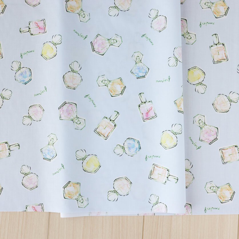 香水（ブルー）コスメ柄- 布・生地の通販サイト：nunocoto fabric