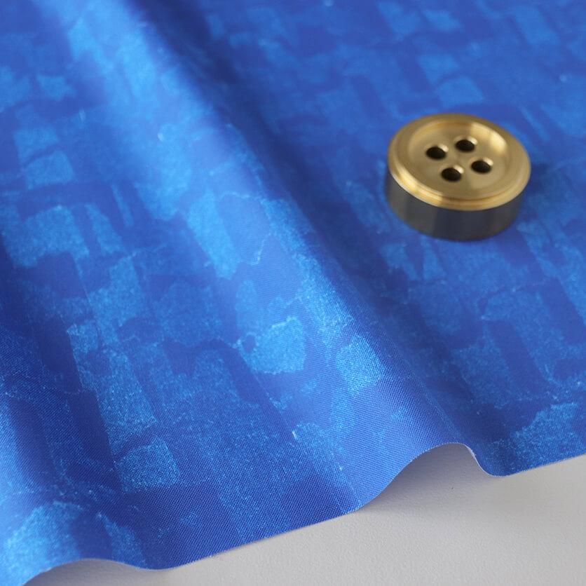 Midnight squall（ブルー）コラージュ柄- 布・生地の通販サイト