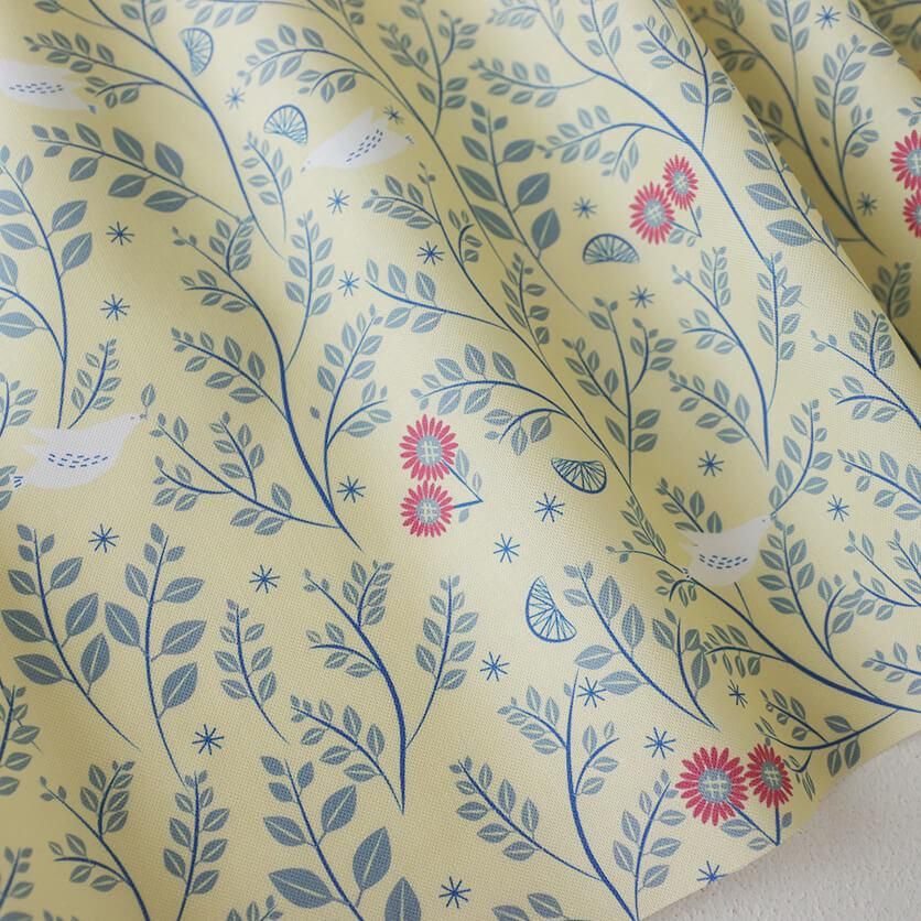 bird in forest（イエロー） 鳥柄- 布・生地の通販サイト：nunocoto fabric