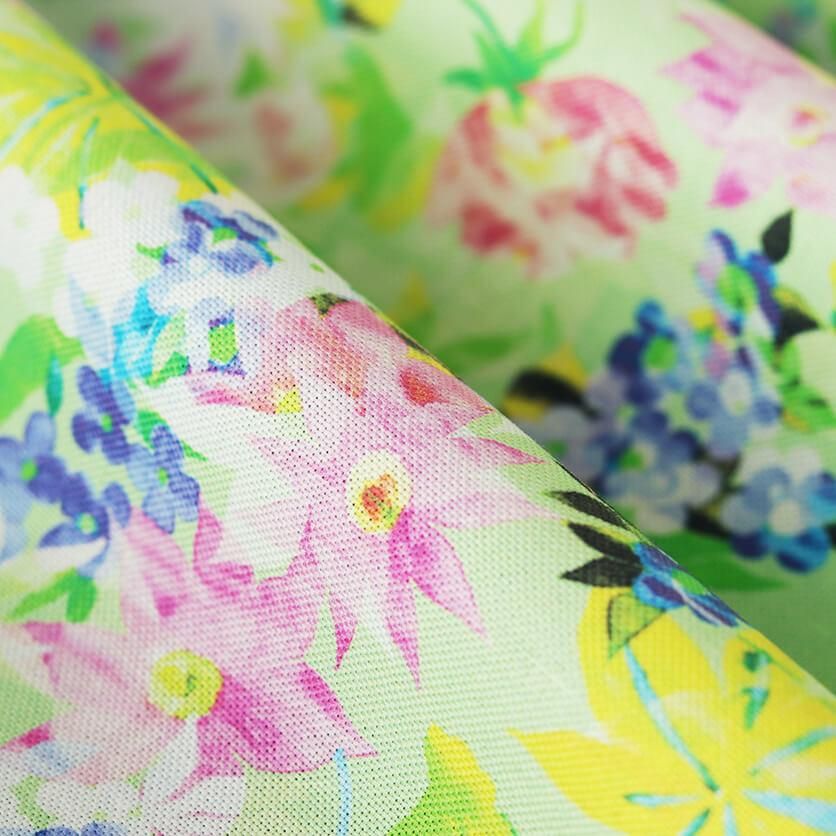 カラフルな花模様の生地 楽園（グリーン）花柄- 布・生地の通販サイト：nunocoto fabric