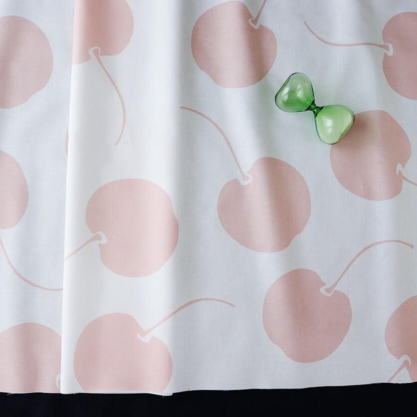 生地見本　さくらんぼ 生地/さくらんぼ柄（くすみカラー系）/Pローン | NUIGOTO